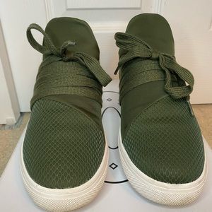Steve Madden Lancer Sneaker
